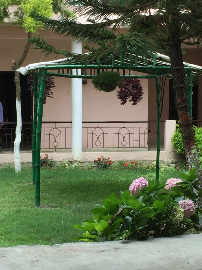 Greenwood Hotel Bhīm Tāl Dış mekan fotoğraf