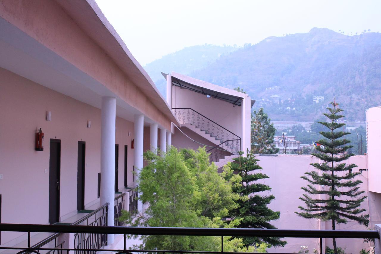 Greenwood Hotel Bhīm Tāl Dış mekan fotoğraf