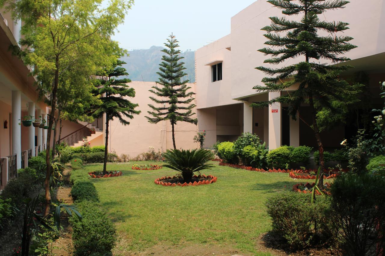 Greenwood Hotel Bhīm Tāl Dış mekan fotoğraf